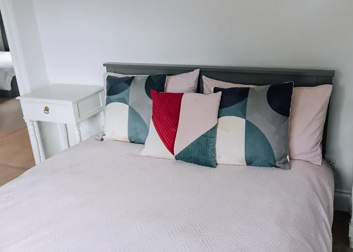 New Thirsk Stays - Herriot\'S Hideaway